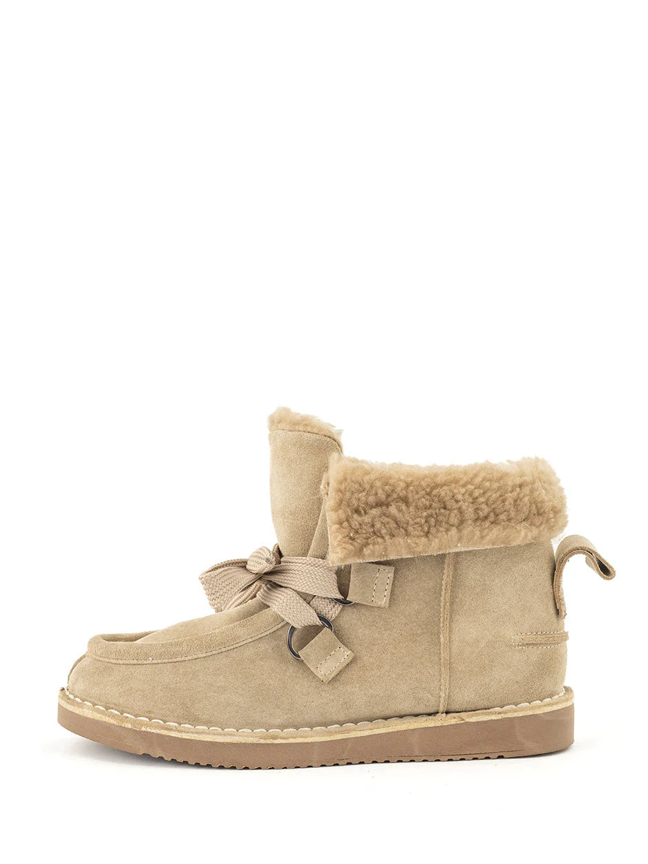 Enkelboot Adina, Babouche