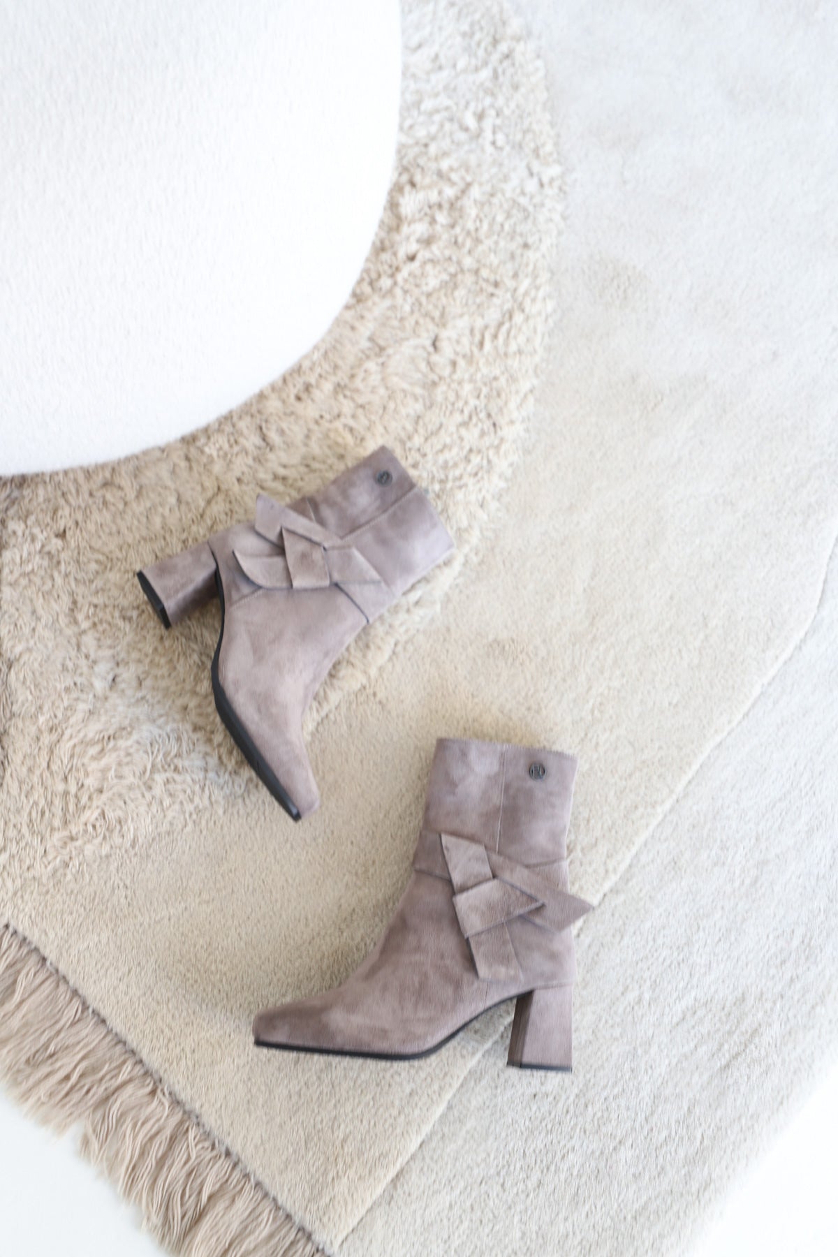Enkellaarsje Febe taupe - Babouche