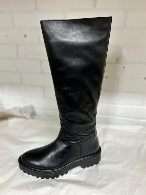 Hoge zwarte laars - Hip Shoe style