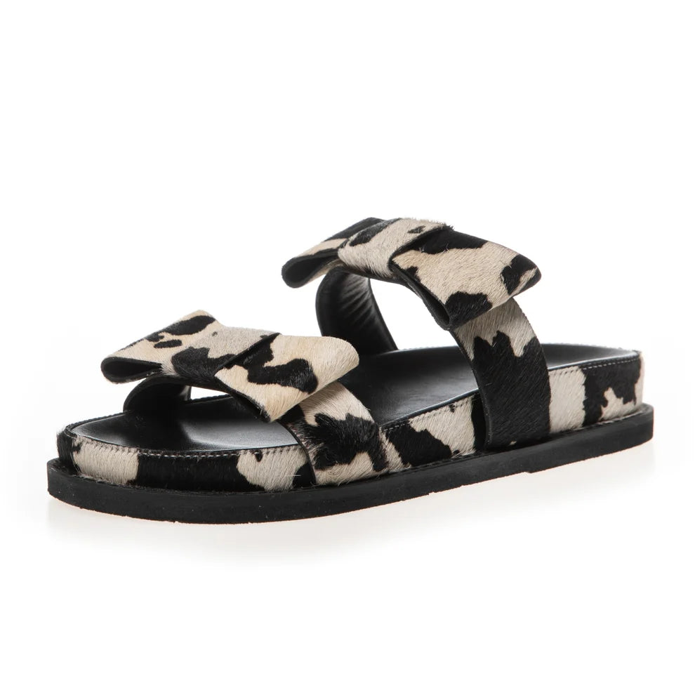 Slipper 'Be my guest' cow - Copenhagen Shoes