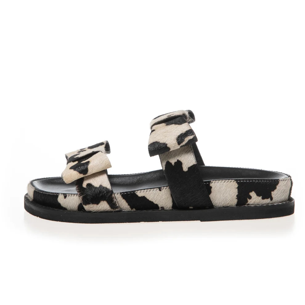 Slipper 'Be my guest' cow - Copenhagen Shoes
